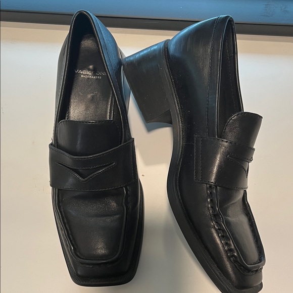Black Vegabond Leather Loafers - Picture 2 of 3
